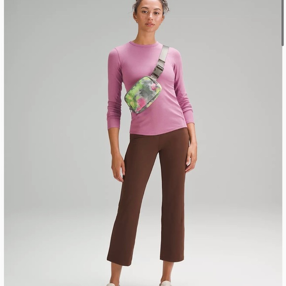 NEW LULULEMON EVERYWHERE BELT BAG HYPER DYE/ROVER - Picture 5 of 8